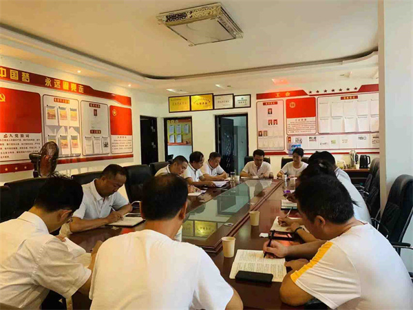 1661132212195850cfM0.jpg 鼎豐公司黨支部召開紀(jì)律教育學(xué)習(xí)宣傳月專題會議.jpg